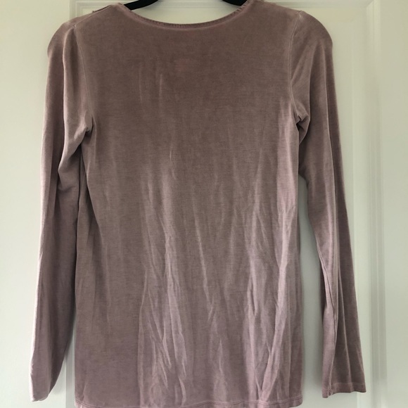 Pale lilac/grey color long sleeve! - Picture 3 of 3